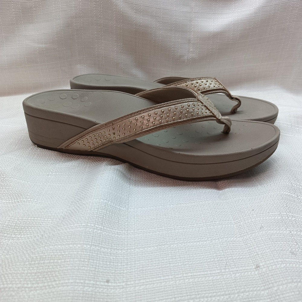 Vionic Women's 9 Orthoheel Platform‎ Beige Studded Flip Flop Sandals